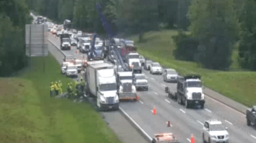 Vehicle fire on I-295 causes delays in Henrico County
