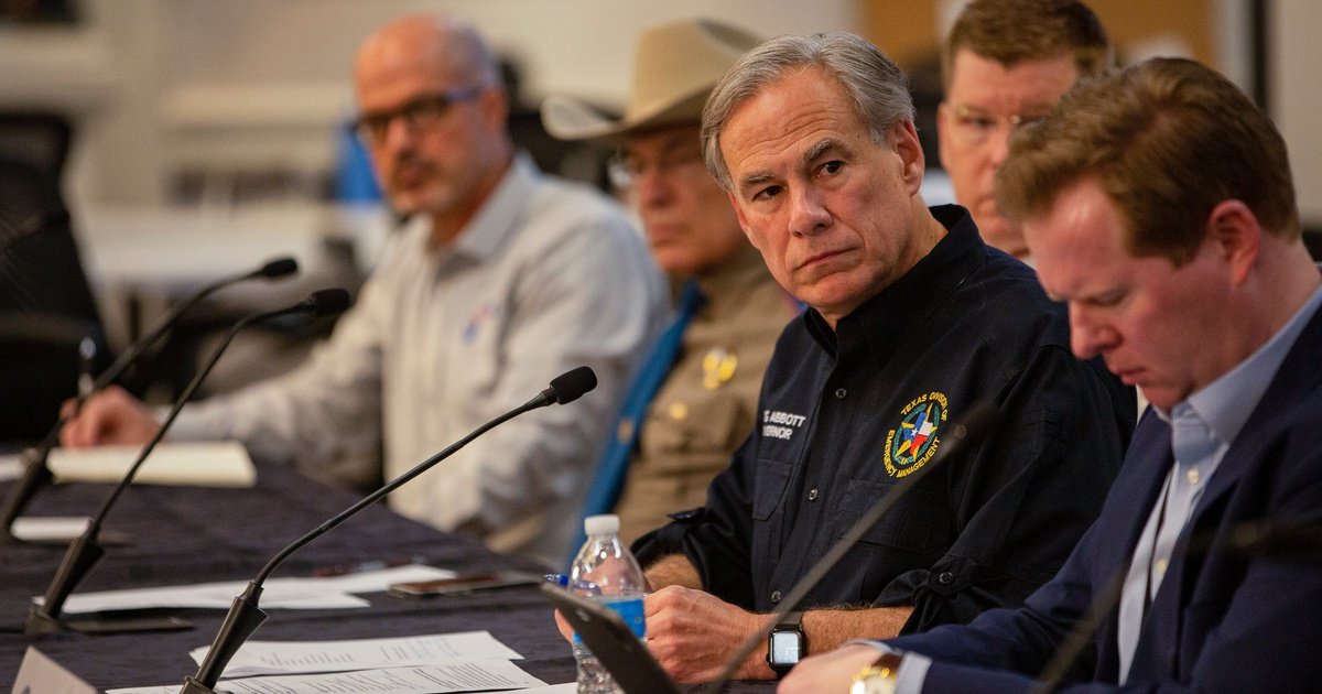 Analysis: In Texas, cold weather brings a political chill