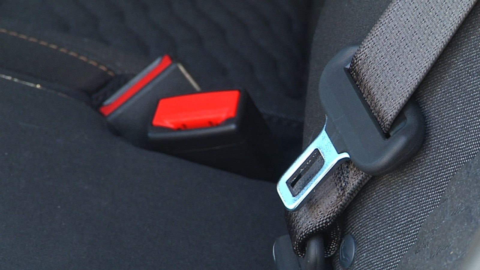 First responders urge community to wear seatbelts after two fatal Virginia crashes
